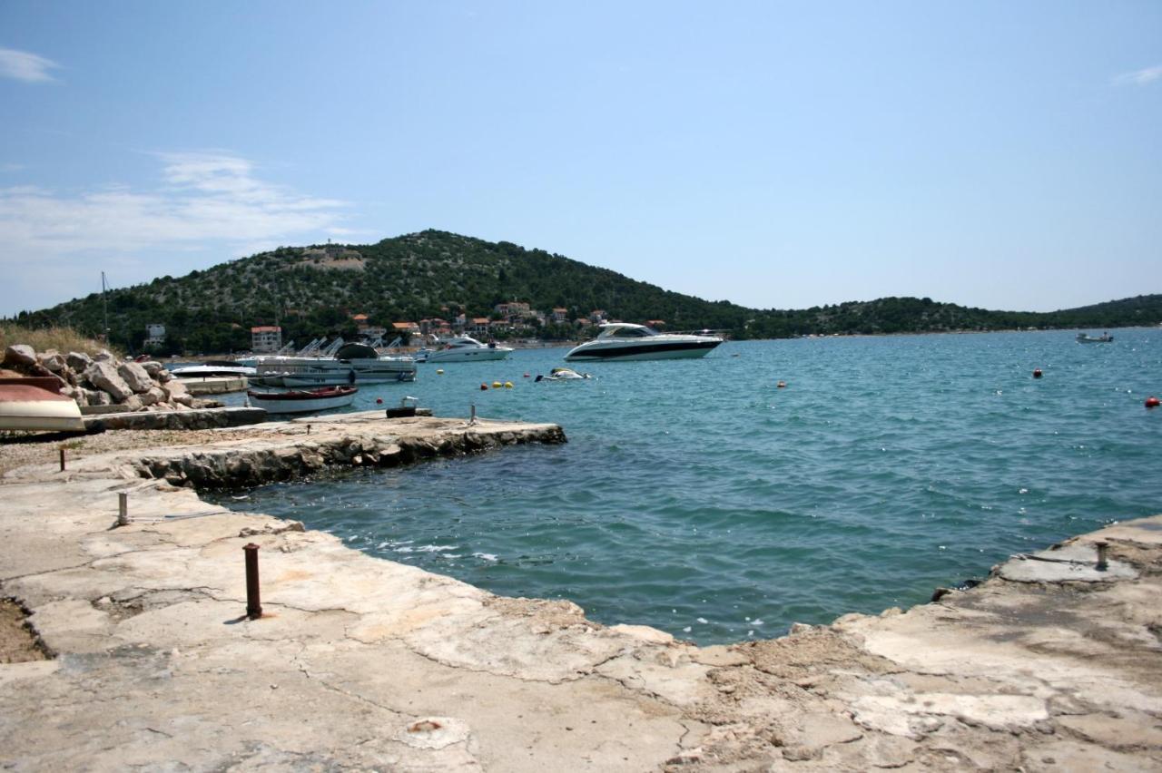 Apartments By The Sea Tisno, Murter - 5141 Exterior photo