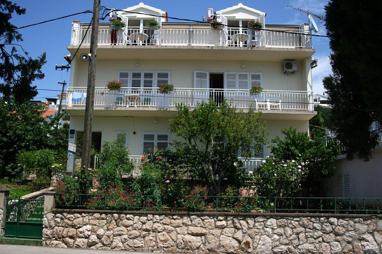 Apartments By The Sea Tisno, Murter - 5141 Exterior photo